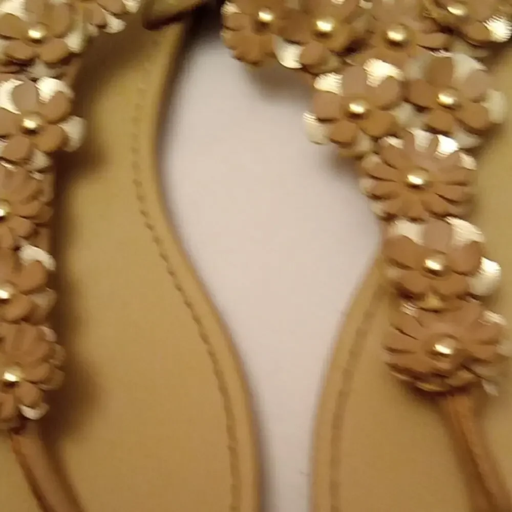 Place Girl's Size 4 Floral Embellished Tan Sandals. Summer, Fun, Casual